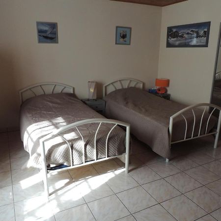 Bed and Breakfast Anemones Et Asters Эз Экстерьер фото